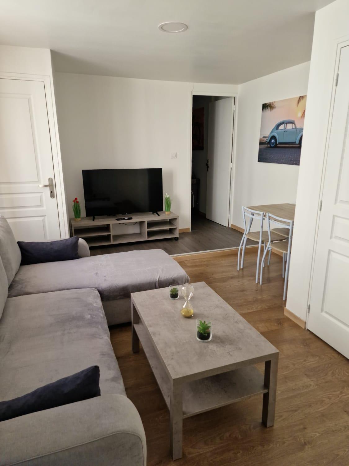 Appartement Hyper Centre Cosy Avec Balcon Chateaudun Exterior photo